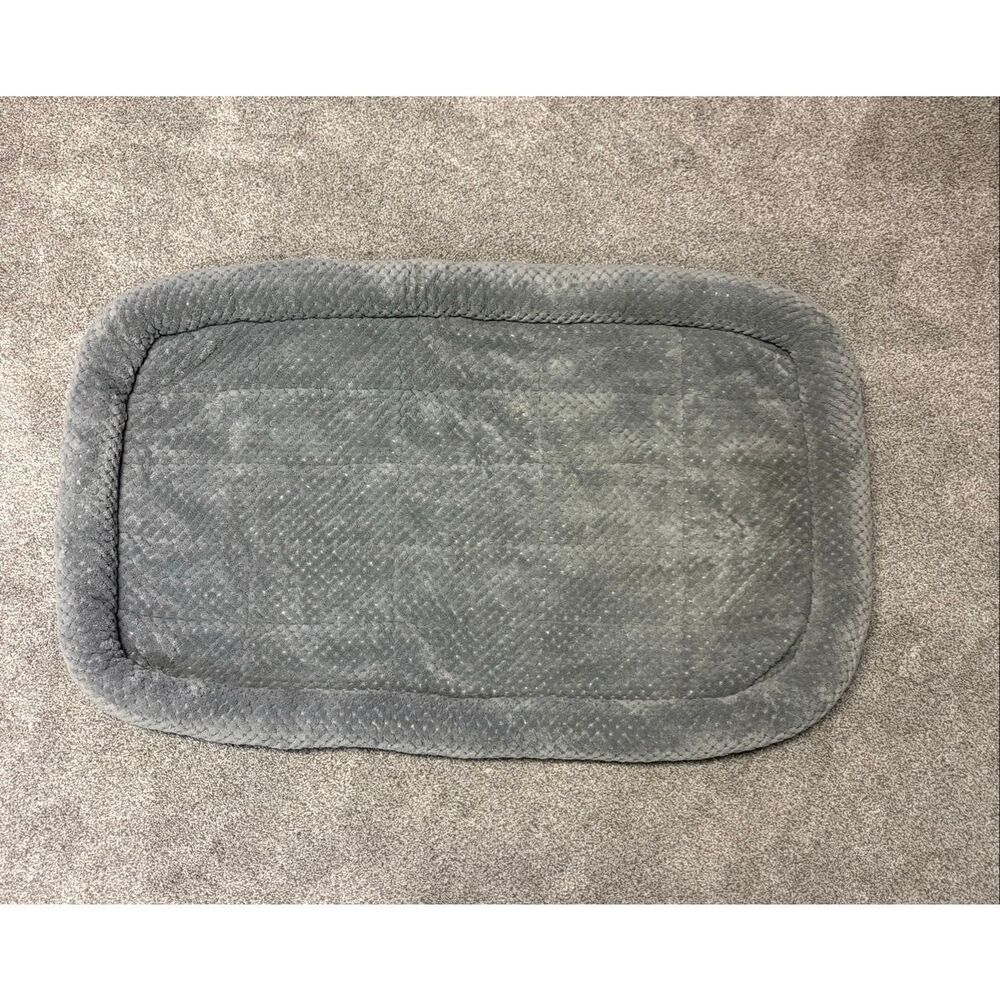 Vibrant Life gray machine washable pet bed - Picture 2 of 8
